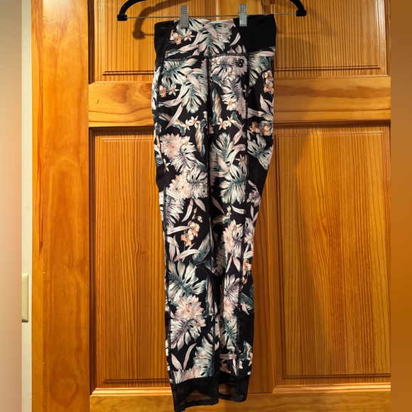 New Balance Pants - New Balance flower print yoga pants with mesh detailing